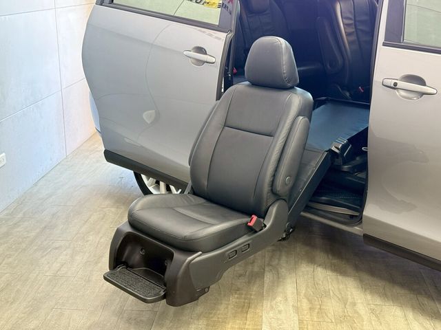 TOYOTA豐田 PREVIA  第12張相片