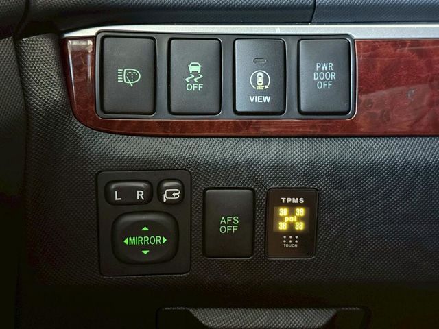 TOYOTA豐田 PREVIA  第15張相片
