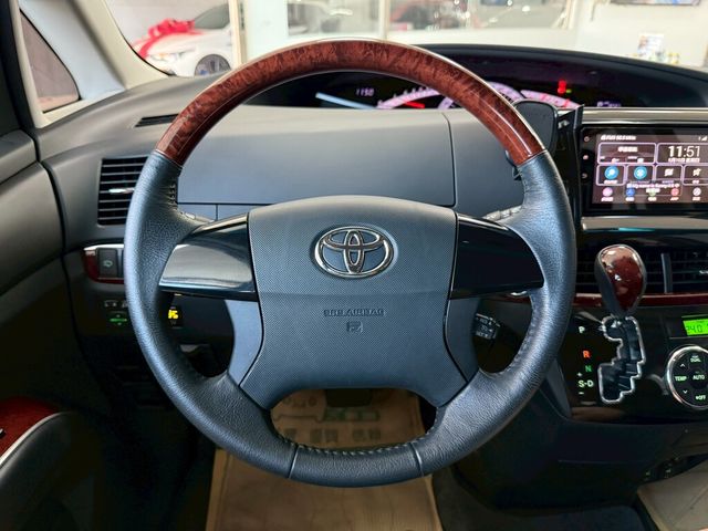 TOYOTA豐田 PREVIA  第17張相片