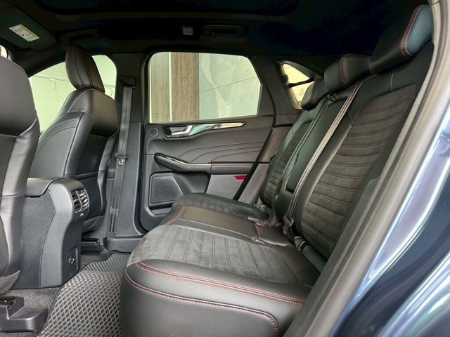 FORD福特 KUGA  第10張相片