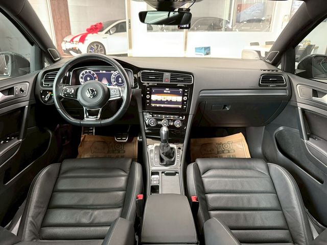 VOLKSWAGEN福斯 GOLF  第3張相片
