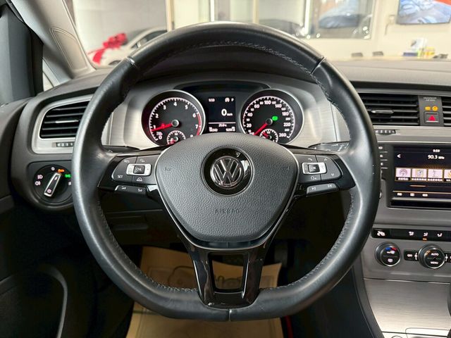 VOLKSWAGEN福斯 GOLF  第4張相片