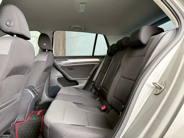 VOLKSWAGEN福斯 GOLF  第5張相片