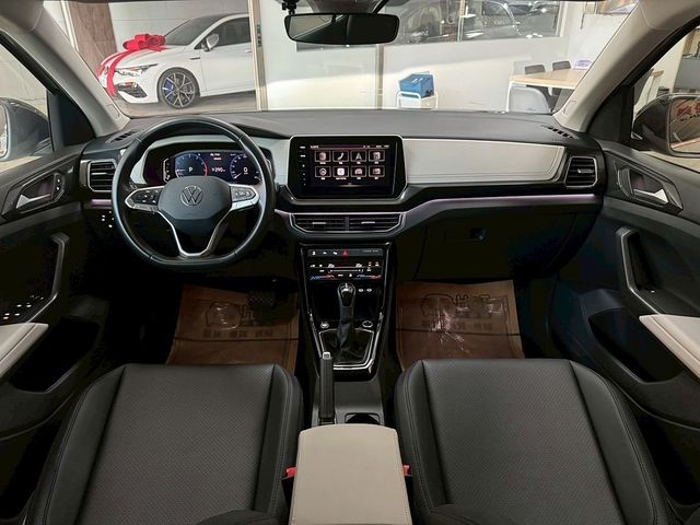 VOLKSWAGEN福斯 T-CROSS  第8張相片