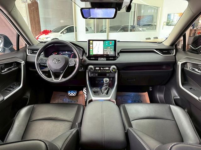 TOYOTA豐田 RAV4  第5張相片