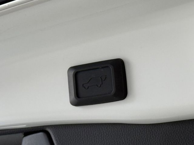 TOYOTA豐田 RAV4  第9張相片