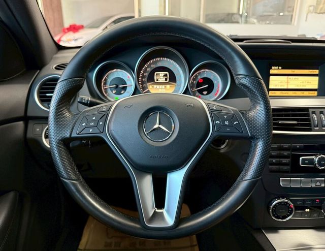 M-BENZ賓士 C180 COUPE  第14張相片