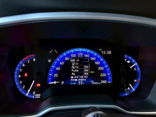 TOYOTA豐田 ALTIS  第6張相片