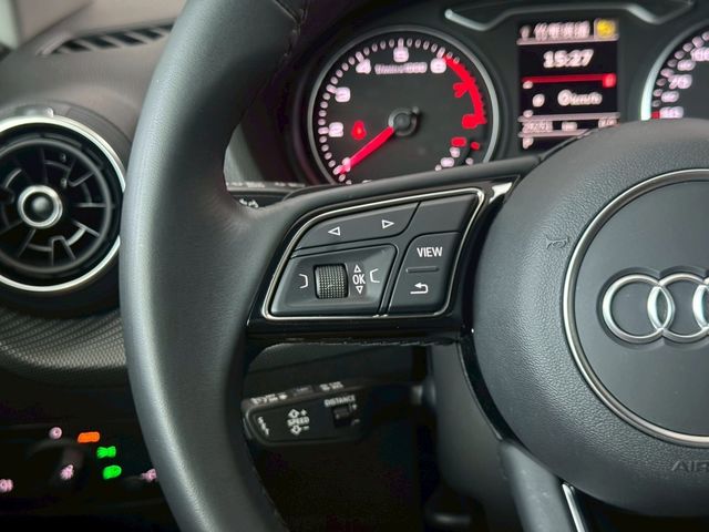 AUDI奧迪 Q2 35 TFSI  第13張相片