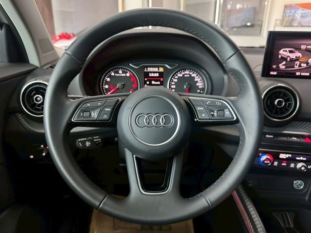 AUDI奧迪 Q2 35 TFSI  第15張相片