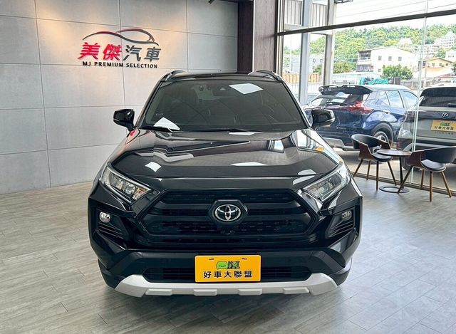 TOYOTA豐田 RAV4  第3張相片