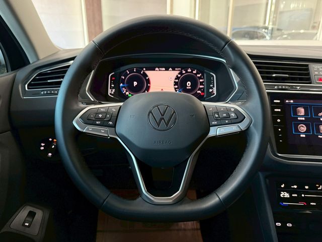 VOLKSWAGEN福斯 TIGUAN  第12張相片