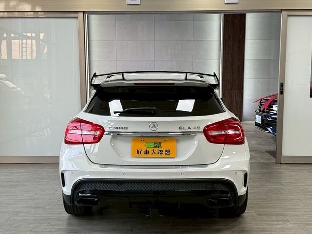 M-BENZ賓士 GLA45 AMG  第4張相片