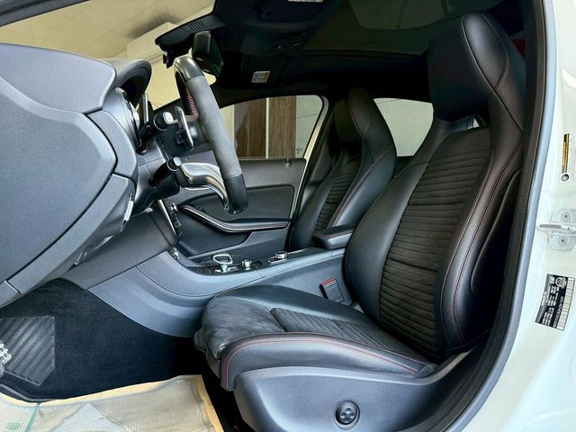 M-BENZ賓士 GLA45 AMG  第7張相片