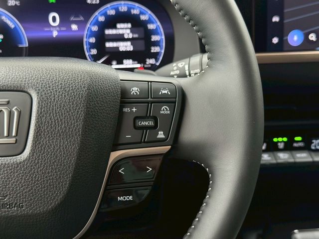 TOYOTA豐田 CROWN  第10張相片