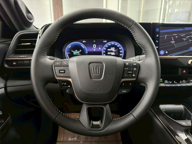 TOYOTA豐田 CROWN  第12張相片