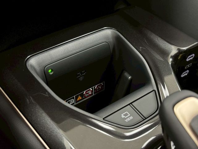 TOYOTA豐田 CROWN  第13張相片