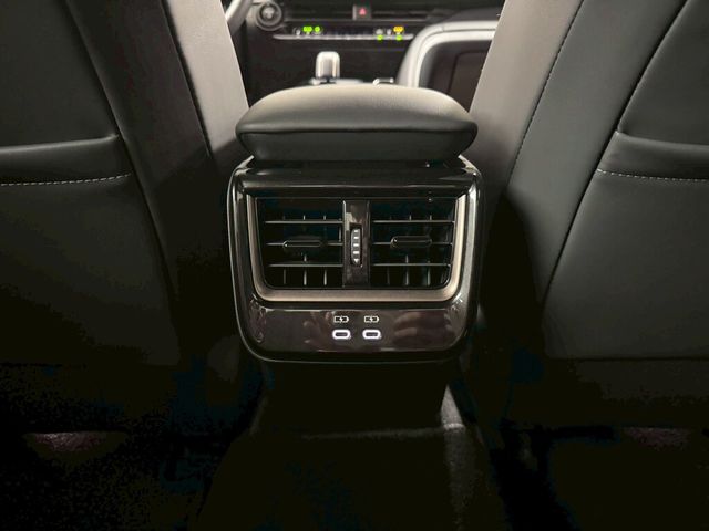 TOYOTA豐田 CROWN  第16張相片