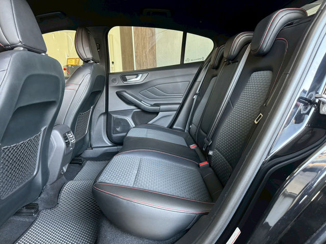 FORD福特 FOCUS  第10張相片