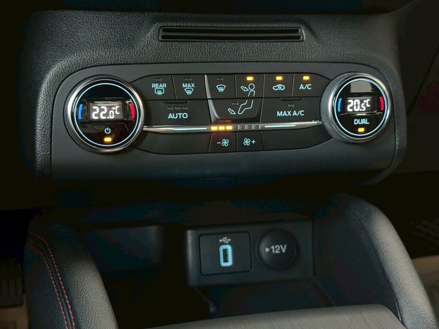 FORD福特 FOCUS  第16張相片