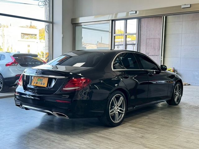 M-BENZ賓士 E250  第2張相片