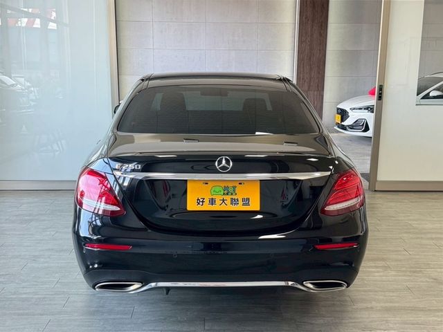 M-BENZ賓士 E250  第4張相片