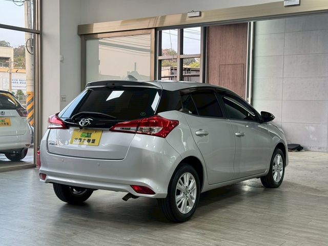 TOYOTA豐田 YARIS  第2張相片