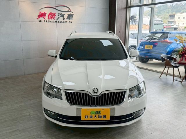 SKODA司科達 SUPERB COMBI  第3張相片