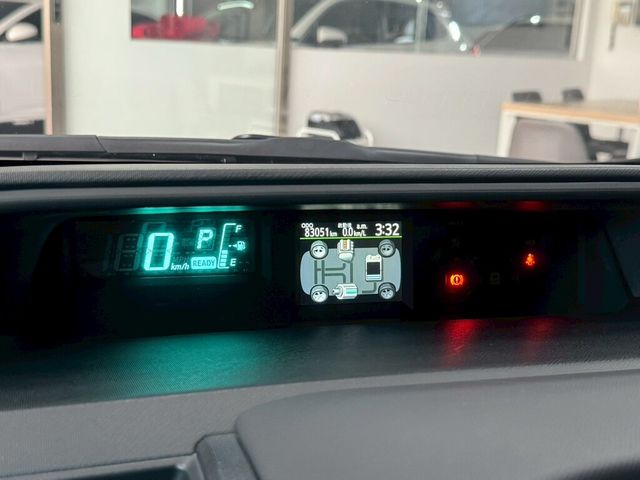 TOYOTA豐田 PRIUS C  第6張相片