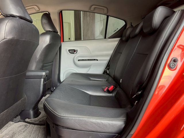 TOYOTA豐田 PRIUS C  第9張相片