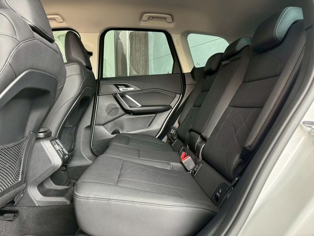 BMW寶馬 X1  第13張相片