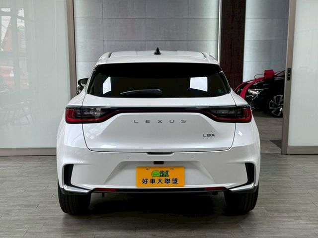 LEXUS凌志 LBX  第4張相片