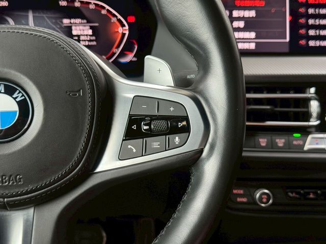 BMW寶馬 220I  第16張相片