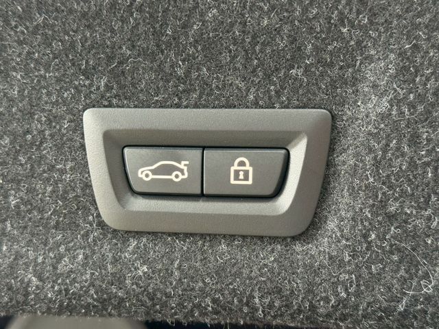 BMW寶馬 318I LUXURY  第20張相片