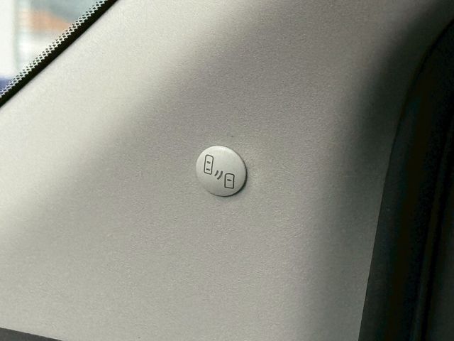 NISSAN日產 TIIDA  第20張相片