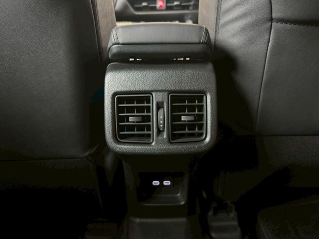 TOYOTA豐田 YARIS CROSS  第18張相片