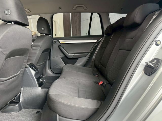 SKODA司科達 OCTAVIA COMBI  第8張相片