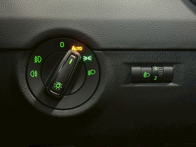 SKODA司科達 OCTAVIA COMBI  第9張相片