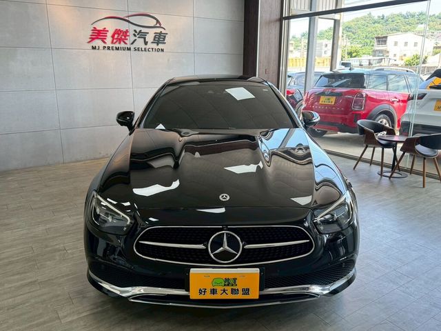 M-BENZ賓士 E200 COUPE  第3張相片