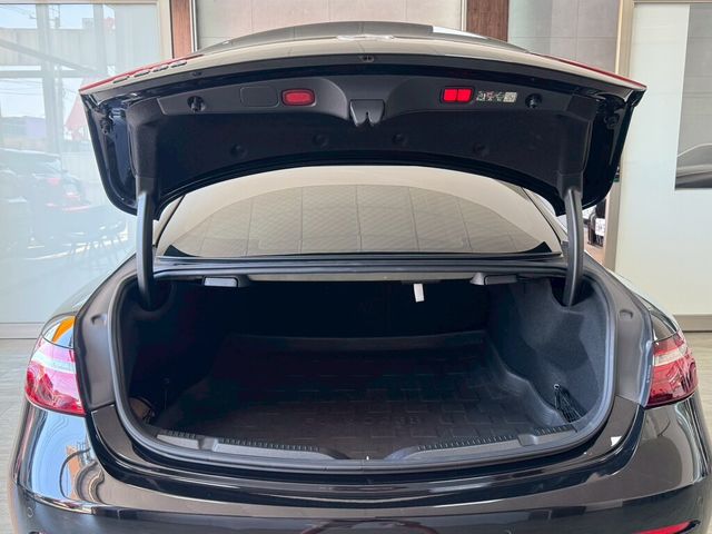 M-BENZ賓士 E200 COUPE  第18張相片