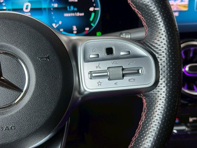 M-BENZ賓士 GLB200  第13張相片