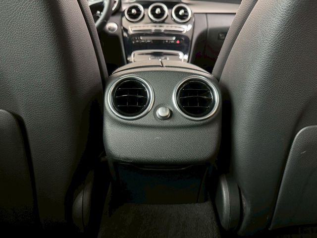 M-BENZ賓士 C200  第18張相片