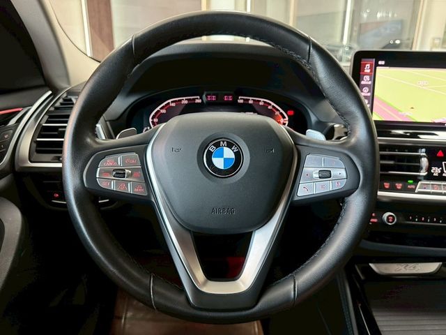 BMW寶馬 X4 XDRIVE20I  第12張相片