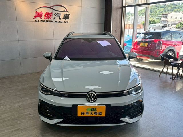 VOLKSWAGEN福斯 GOLF VARIANT  第3張相片