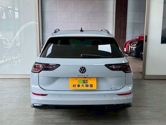 VOLKSWAGEN福斯 GOLF VARIANT  第4張相片