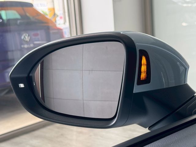 VOLKSWAGEN福斯 GOLF VARIANT  第7張相片