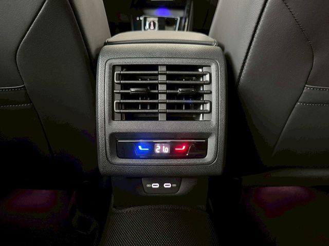 VOLKSWAGEN福斯 GOLF VARIANT  第19張相片
