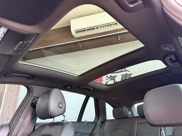 M-BENZ賓士 C300  第17張相片