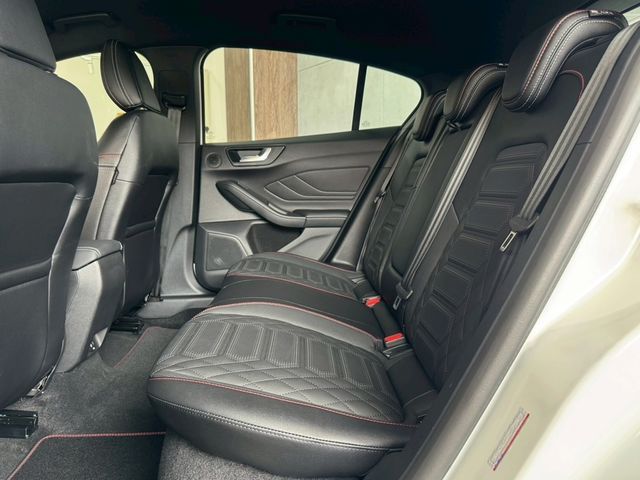 FORD福特 FOCUS  第10張相片