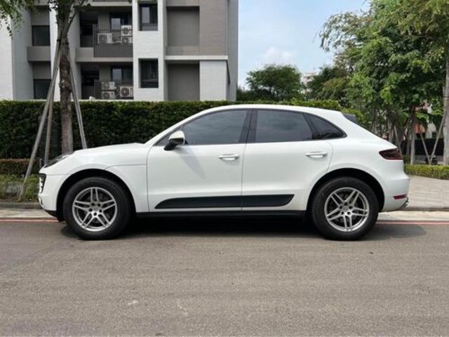 PORSCHE保時捷 MACAN  第5張相片